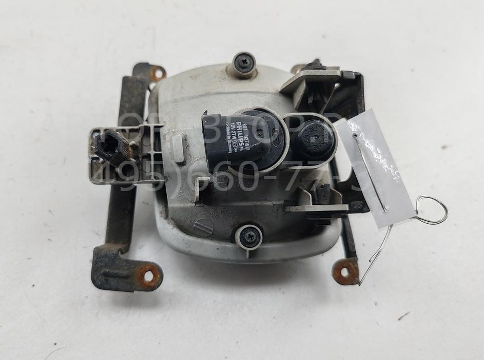 Фара противотуманная правая