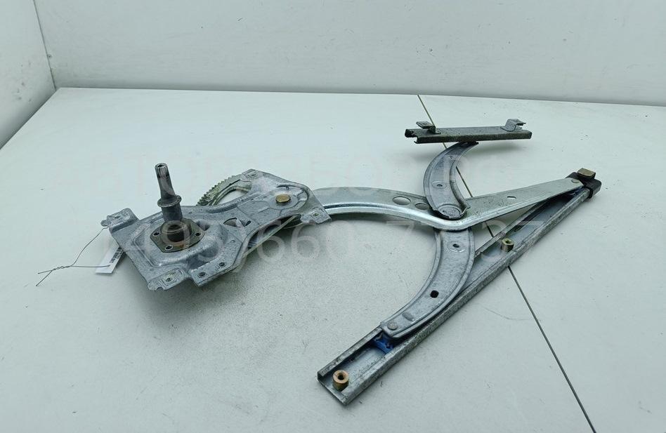 Стеклоподъемник механ. передний правый