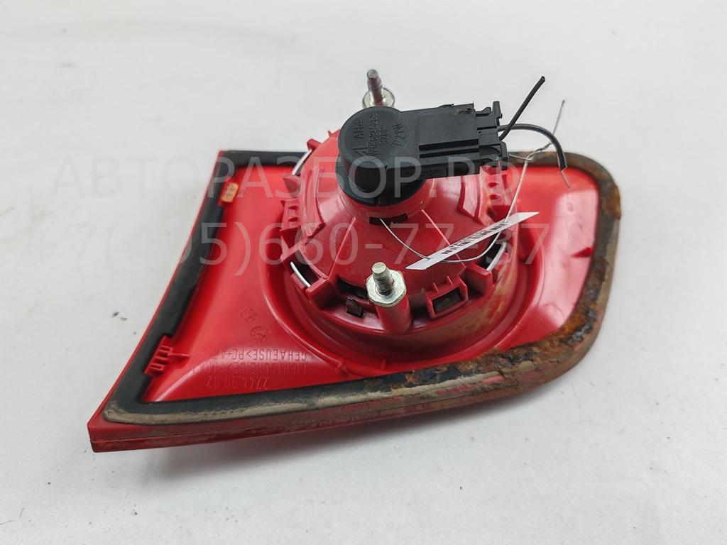 Фонарь задний внутренний левый