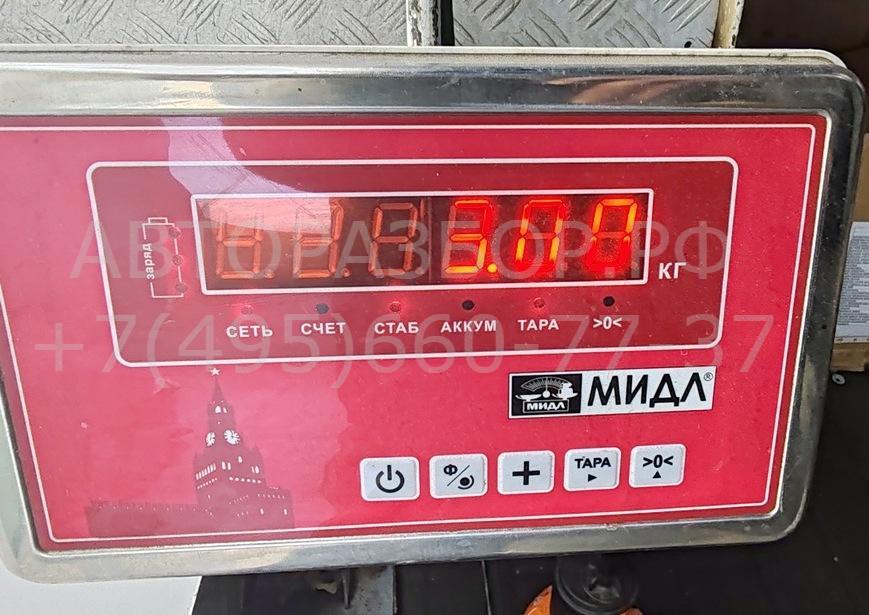 Стекло двери передней правой