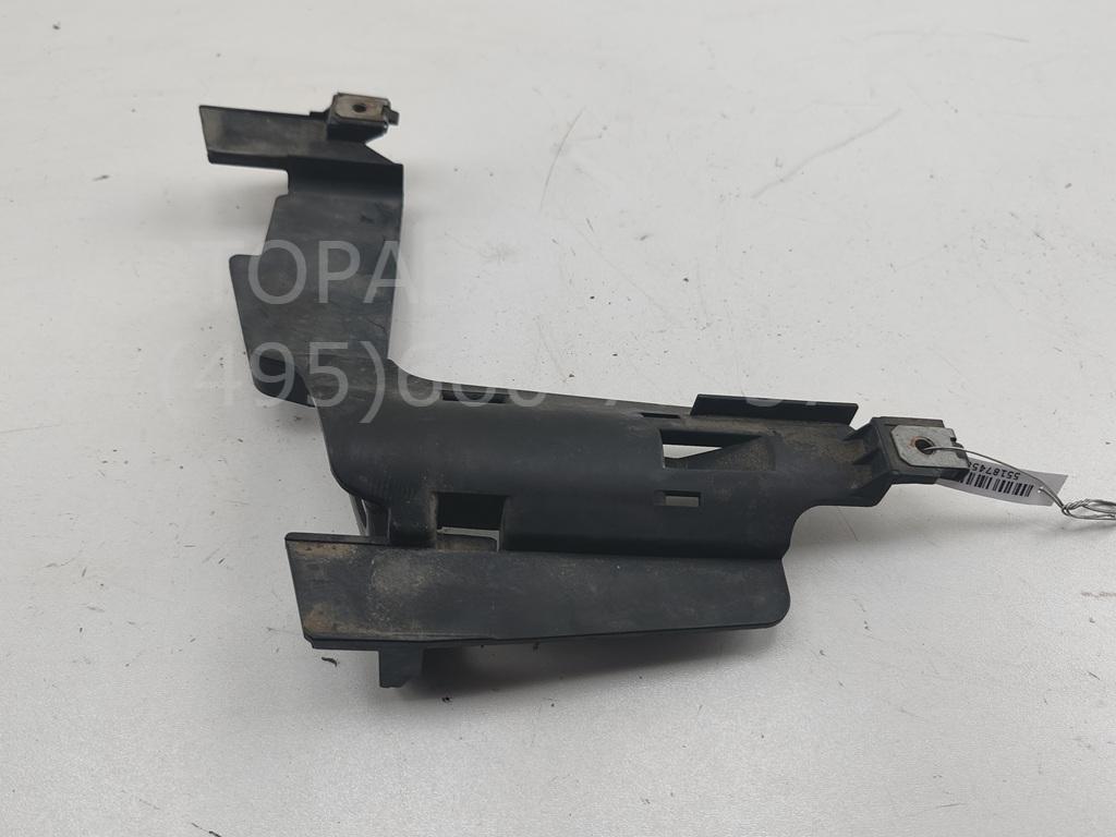 Крепеж фары