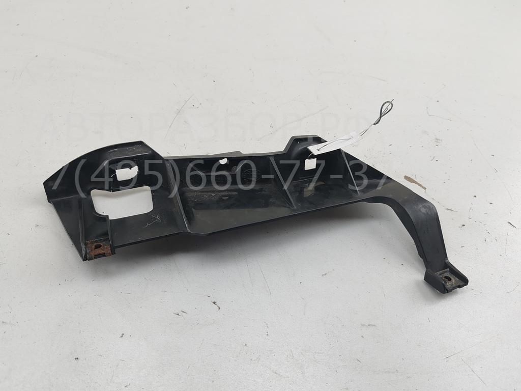 Крепеж фары