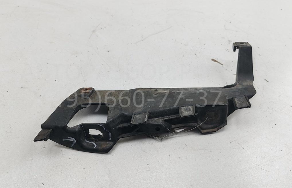 Крепеж фары