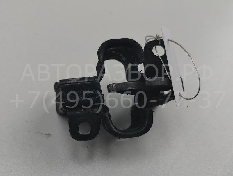 Замок капота