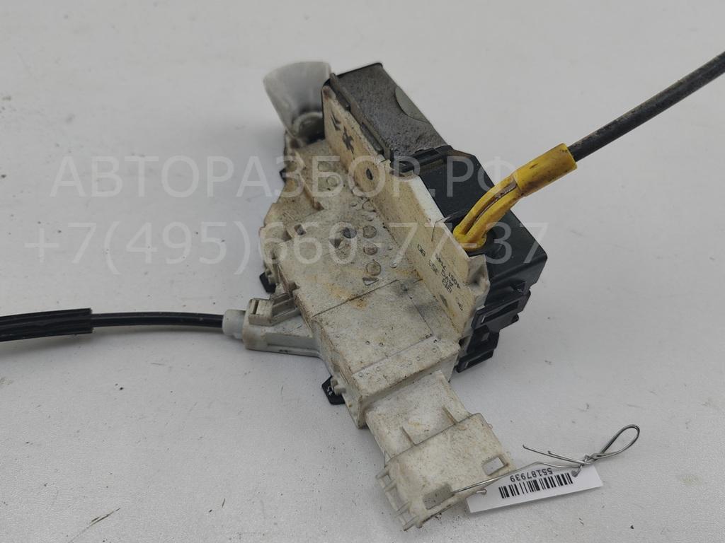 Замок двери передней левой