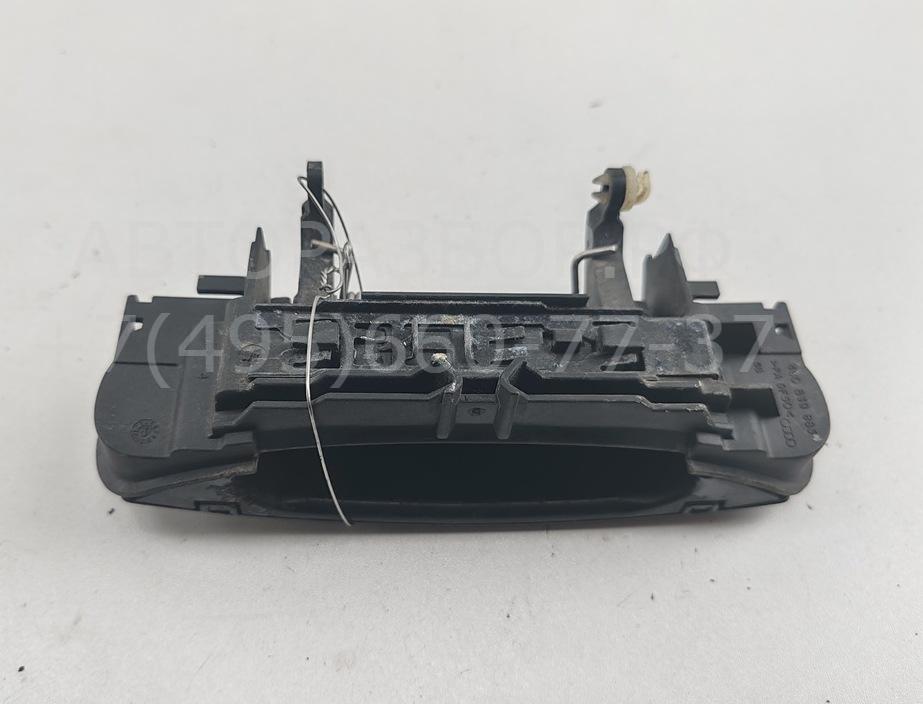 Ручка двери передней наружная правая