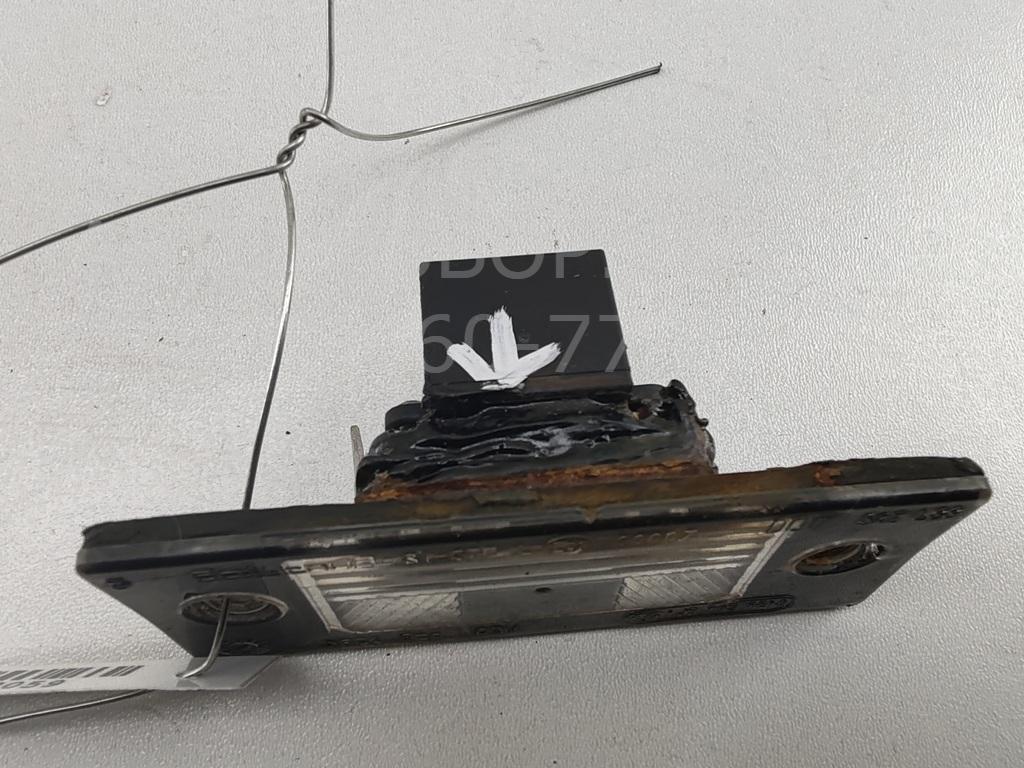 Фонарь подсветки номера