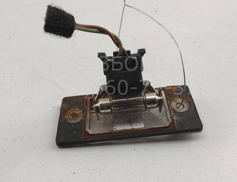 Фонарь подсветки номера