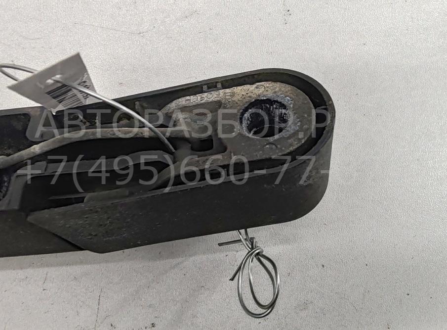 Поводок стеклоочистителя заднего