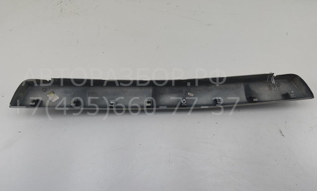 Накладка крышки багажника