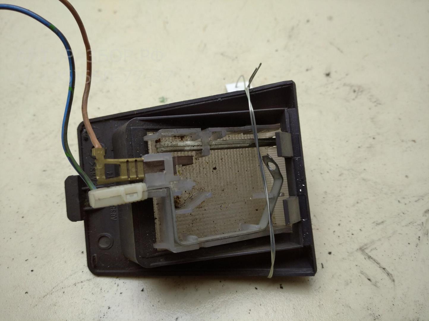 Плафон салонный