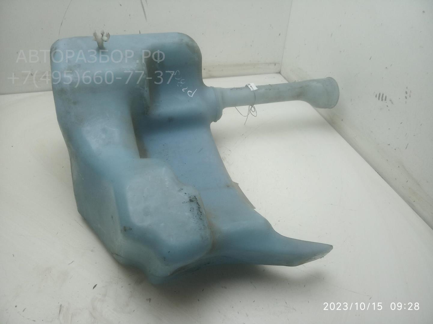 Бачок омывателя лобового стекла