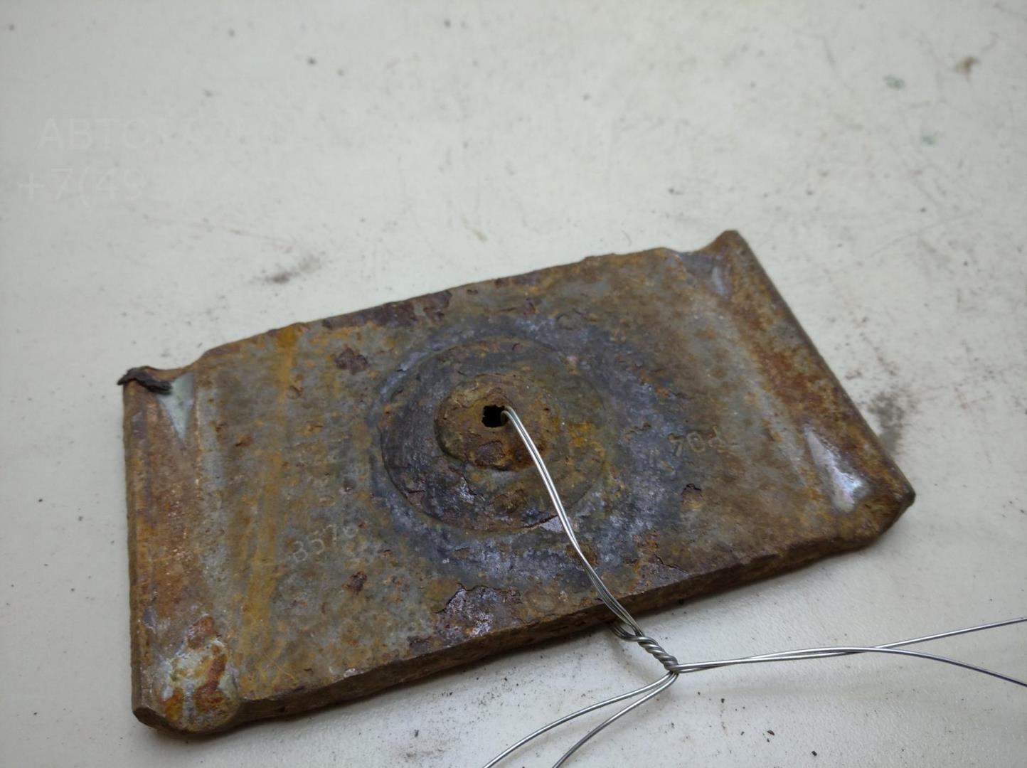 Стремянка задней рессоры