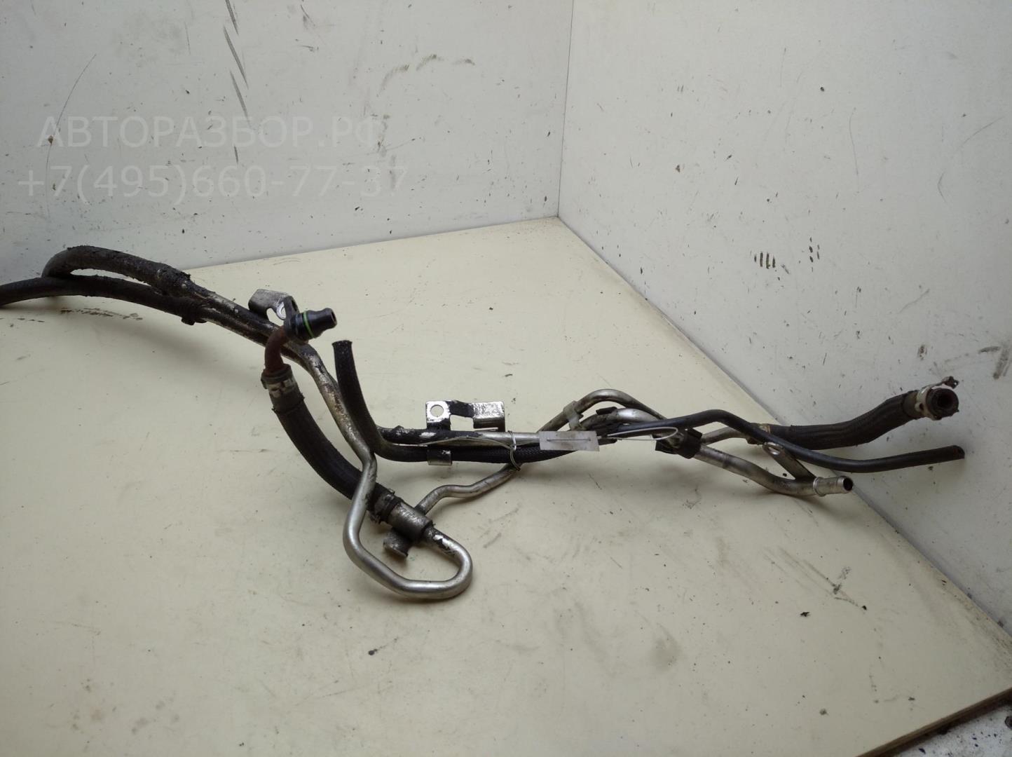 Трубка топливная