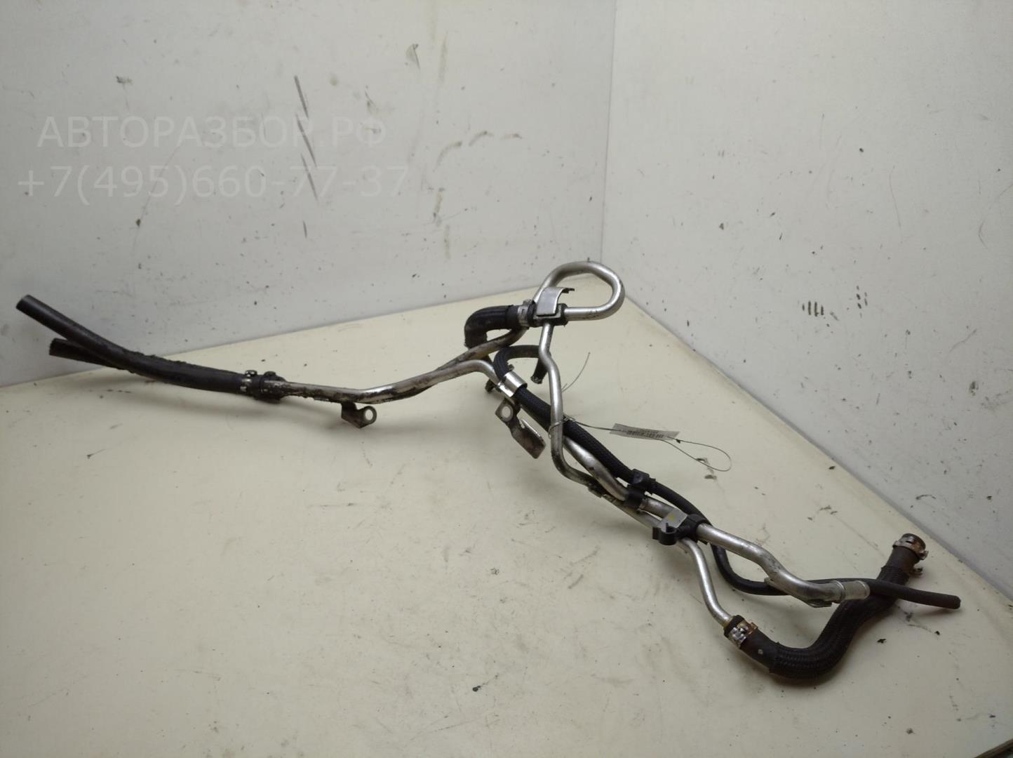 Трубка топливная