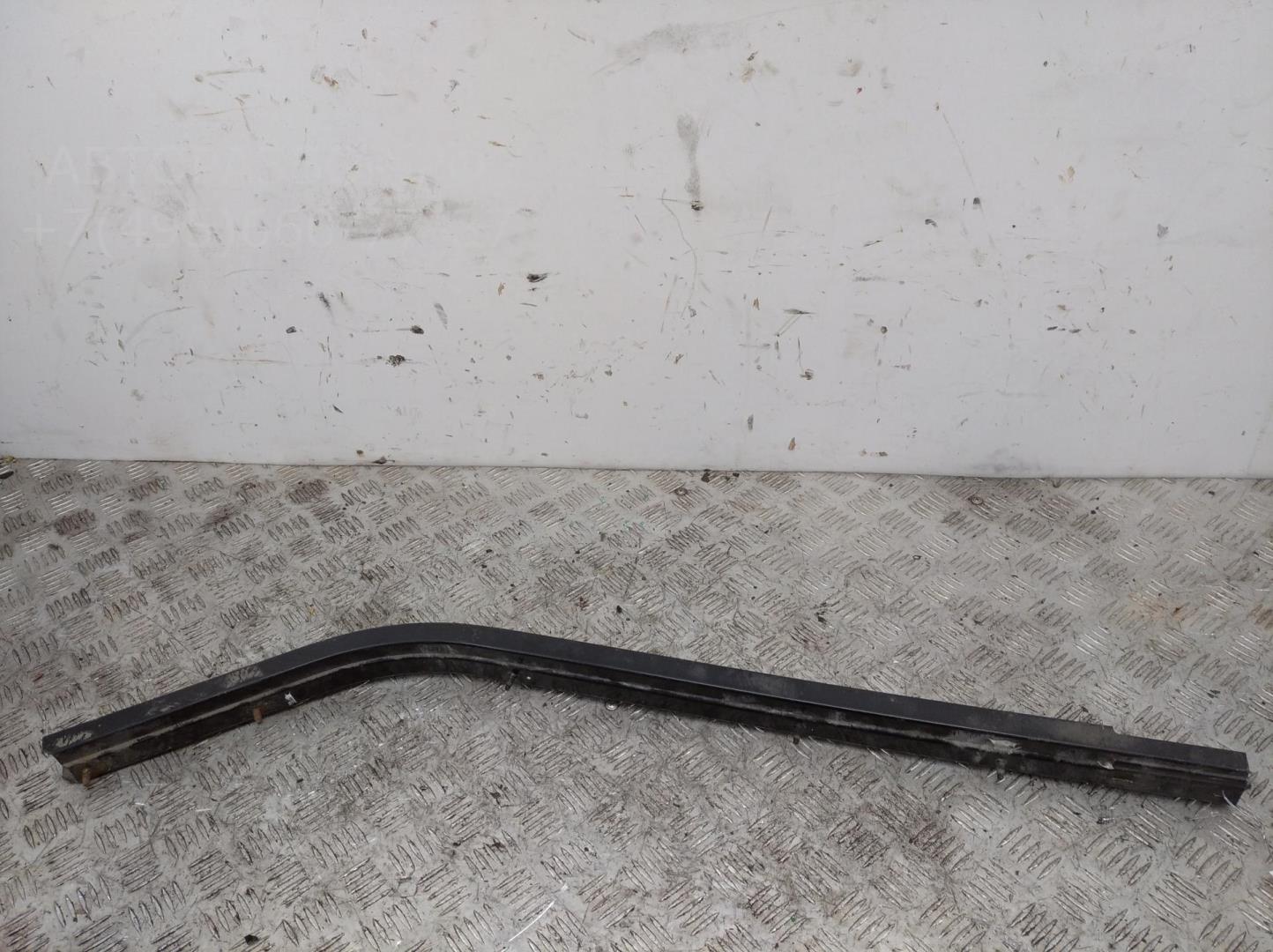 Направляющая двери сдвижной