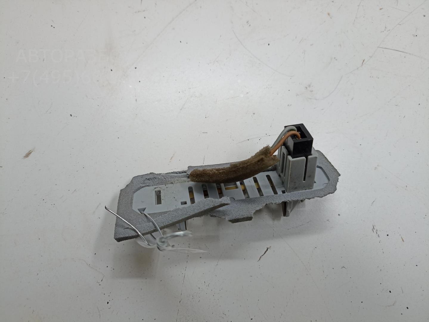 Фонарь подсветки номера