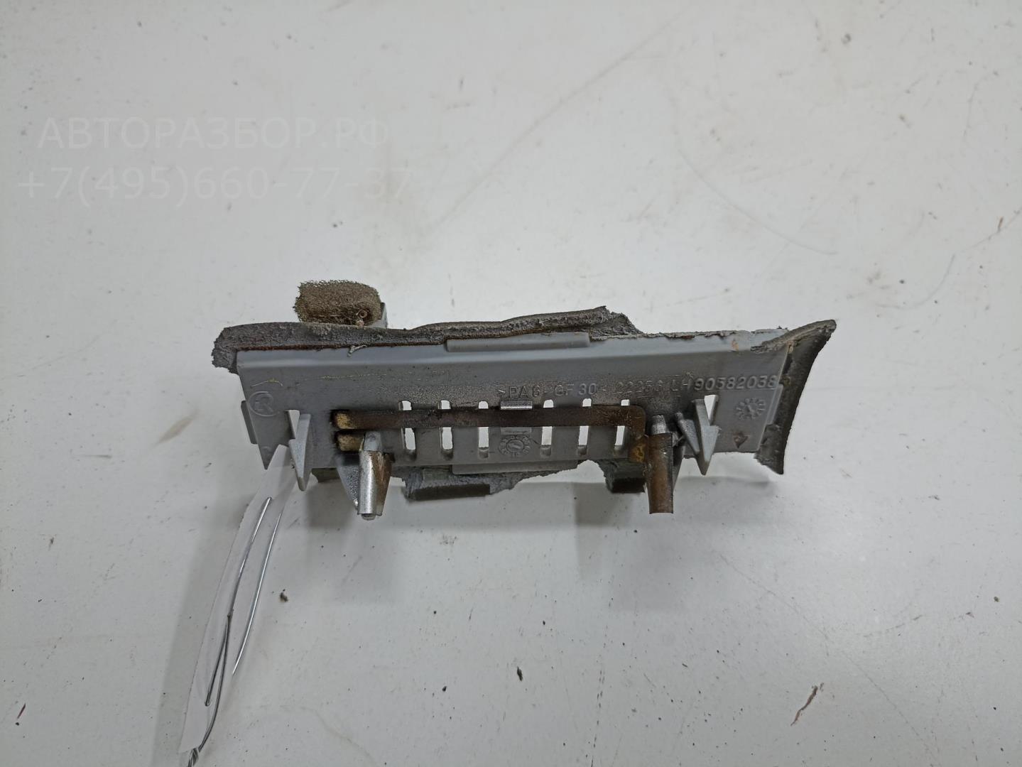 Фонарь подсветки номера