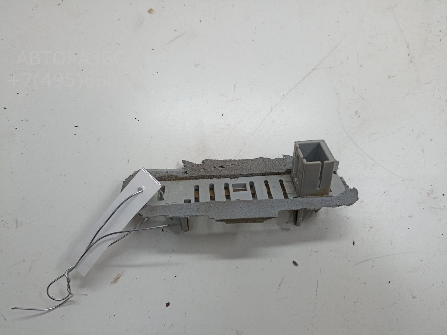 Фонарь подсветки номера