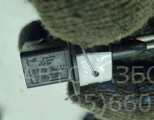 Датчик уровня в бачок омывателя