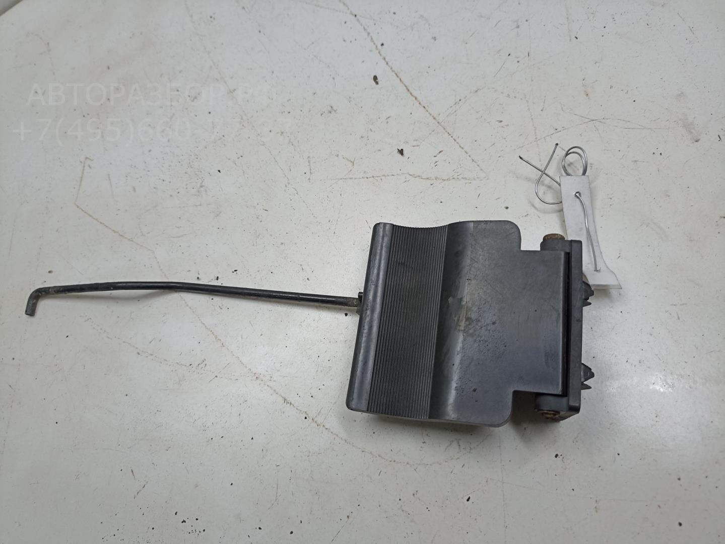 Ручка открывания капота