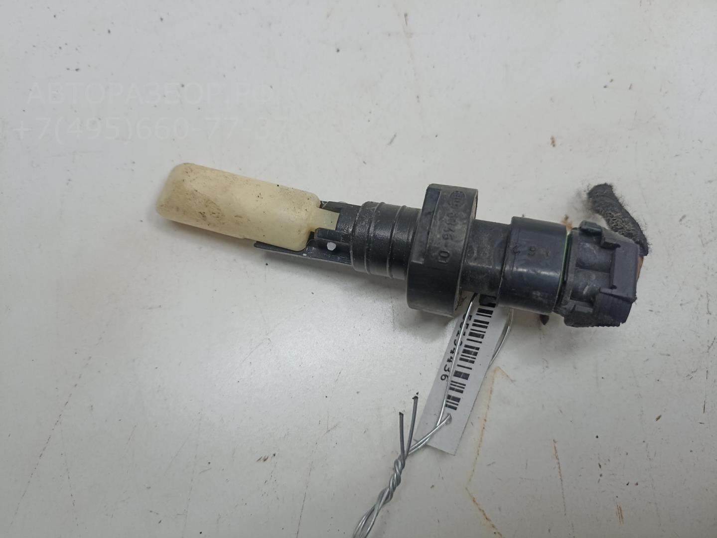 Датчик уровня в бачок омывателя