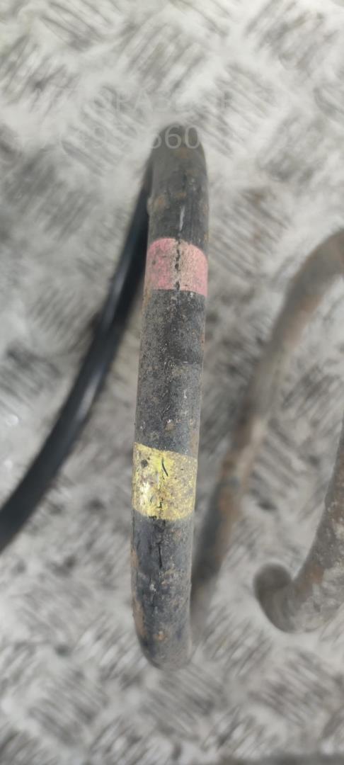 Пружина передняя