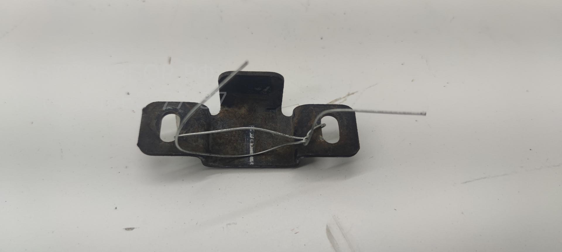 Кронштейн радиатора