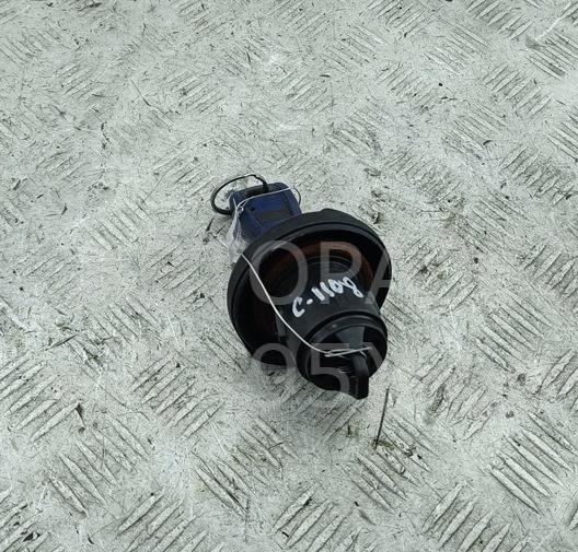 Крышка топливного бака