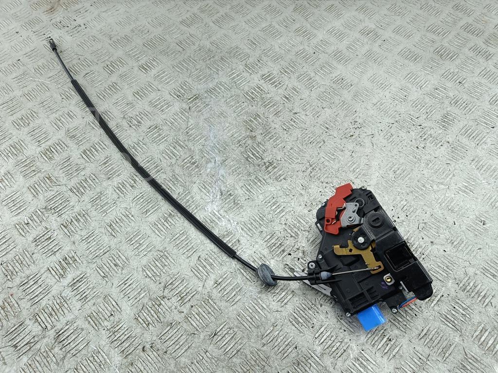 Замок двери задней правой