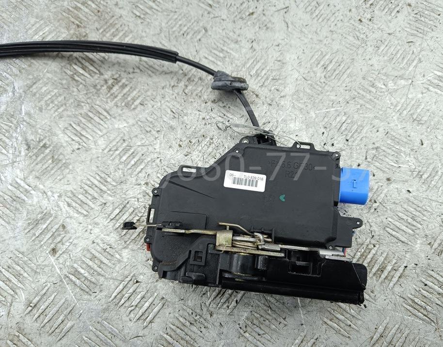 Замок двери задней правой