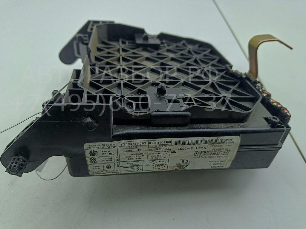 Блок предохранителей