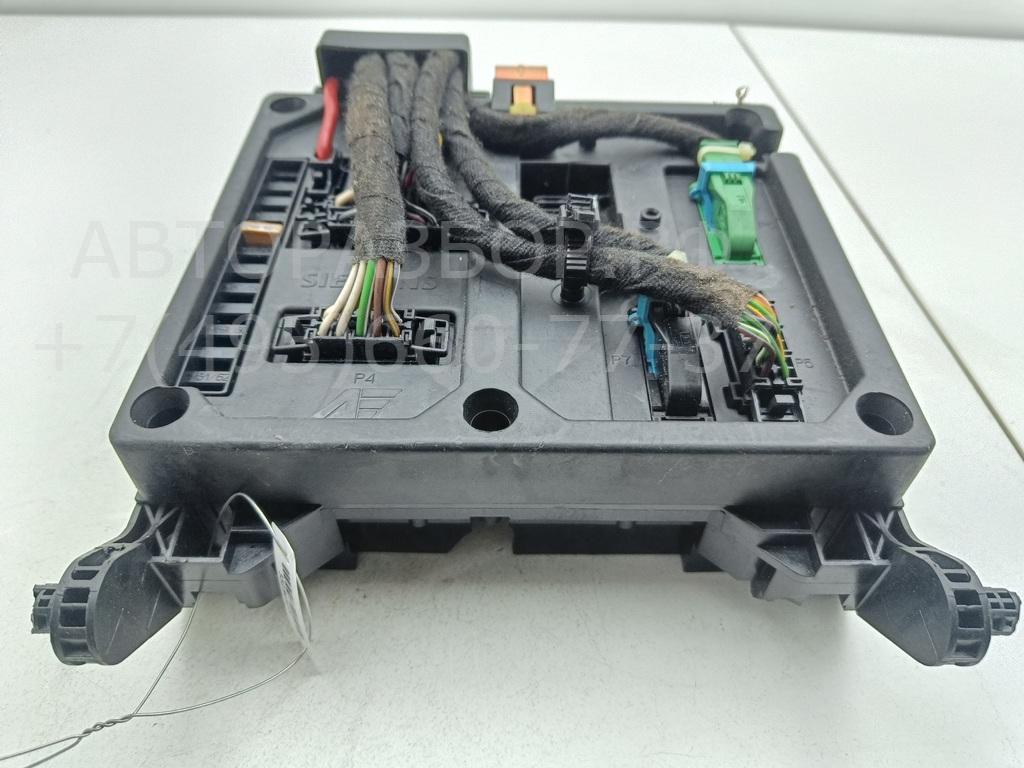 Блок предохранителей