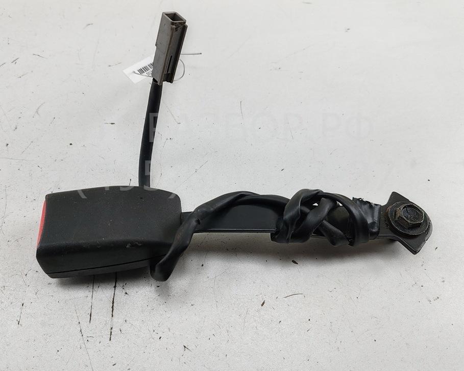 Ответная часть ремня безопасности