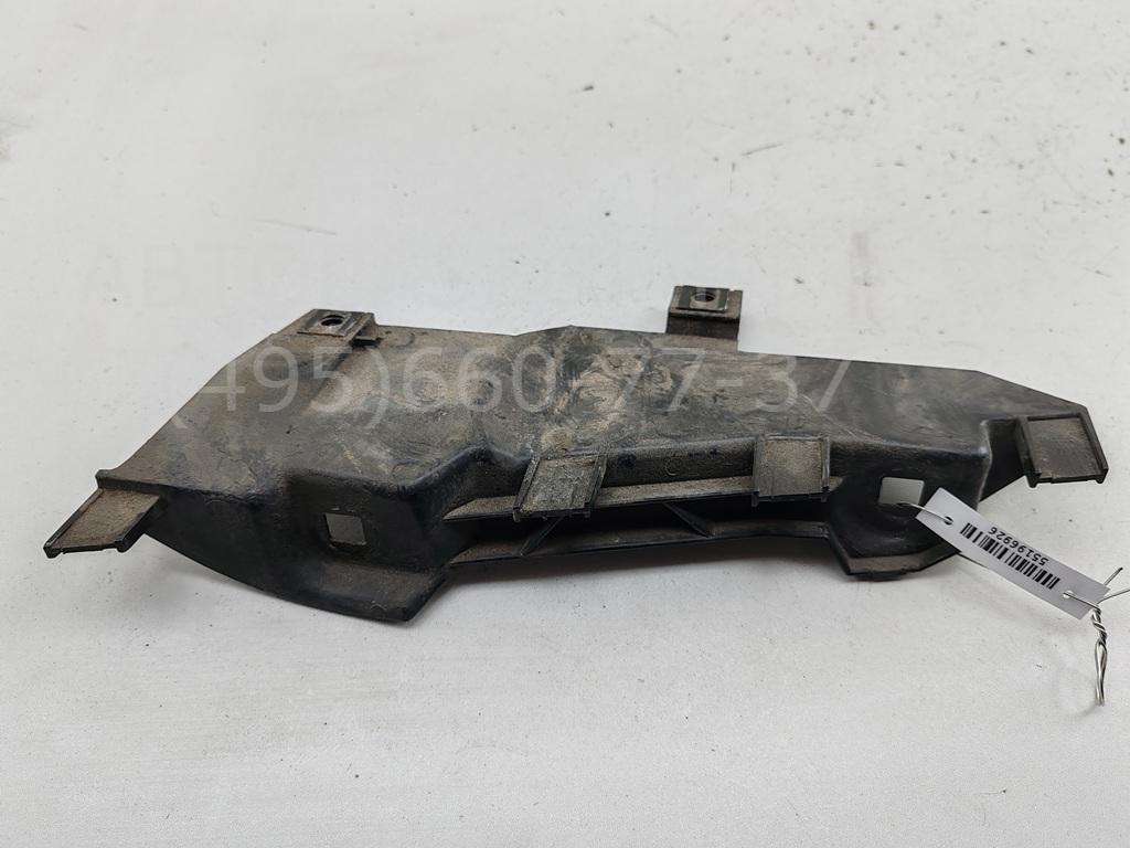 Крепеж фары