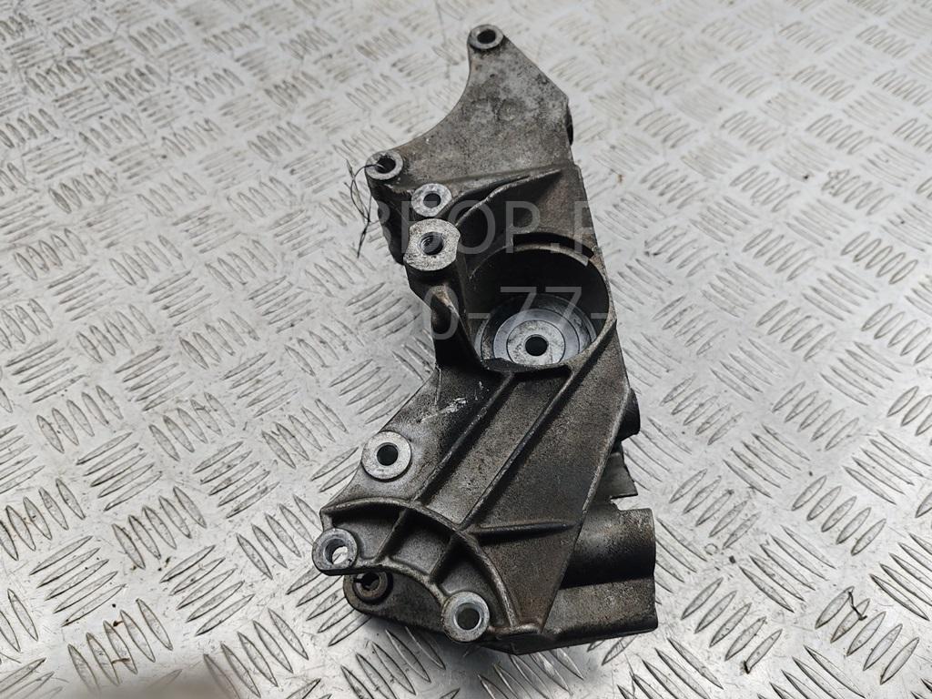 Кронштейн генератора