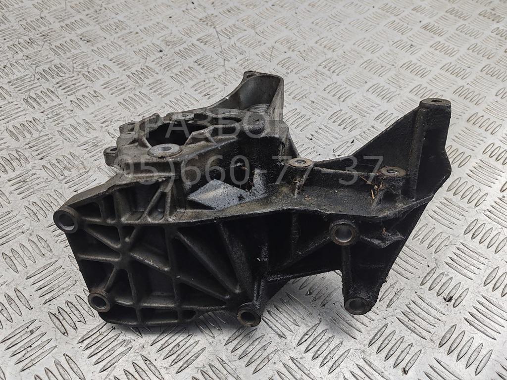 Кронштейн генератора