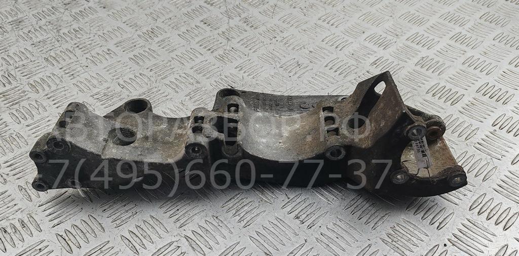 Кронштейн генератора