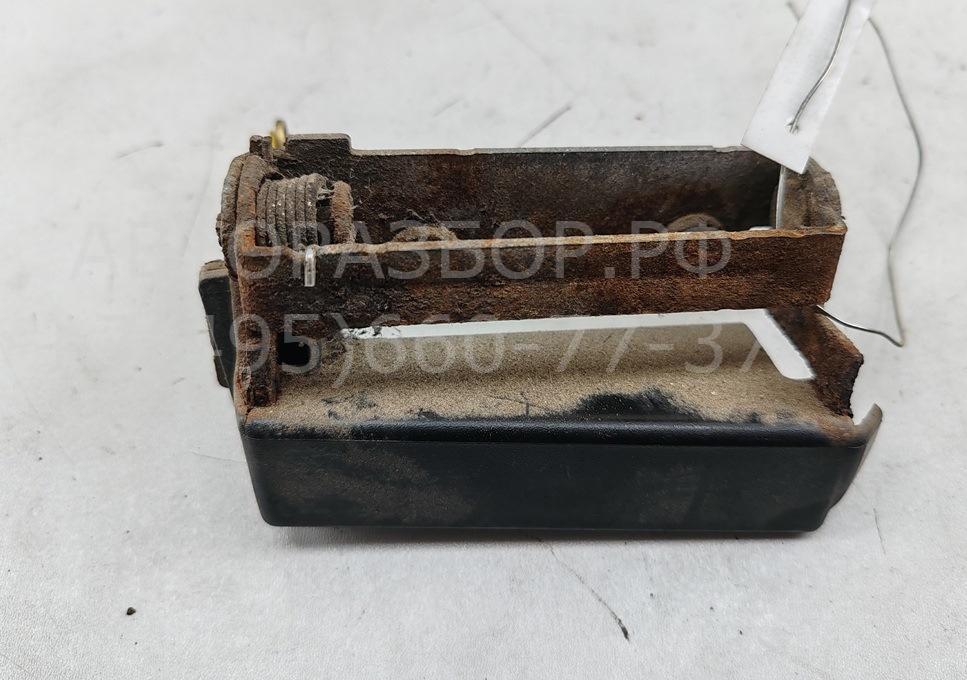 Ручка двери багажника наружная