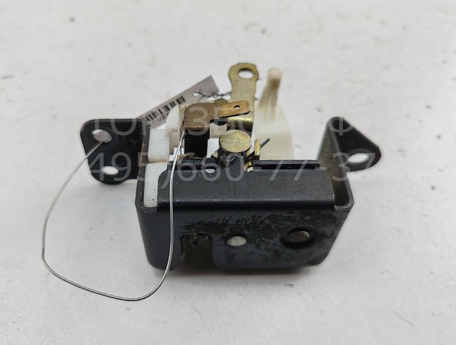 Замок багажника