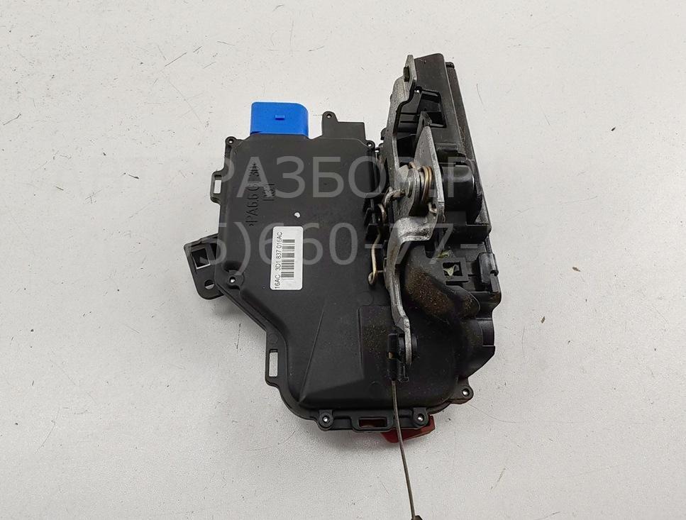 Замок двери передней правой