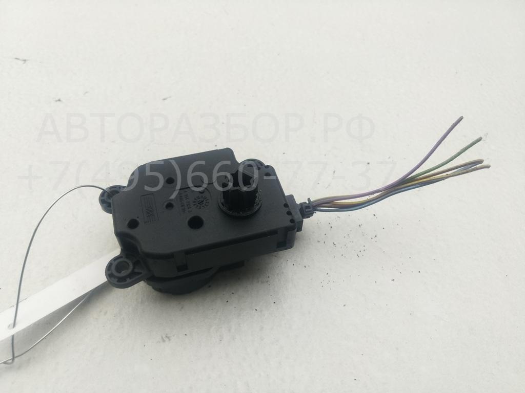 Моторчик заслонки печки