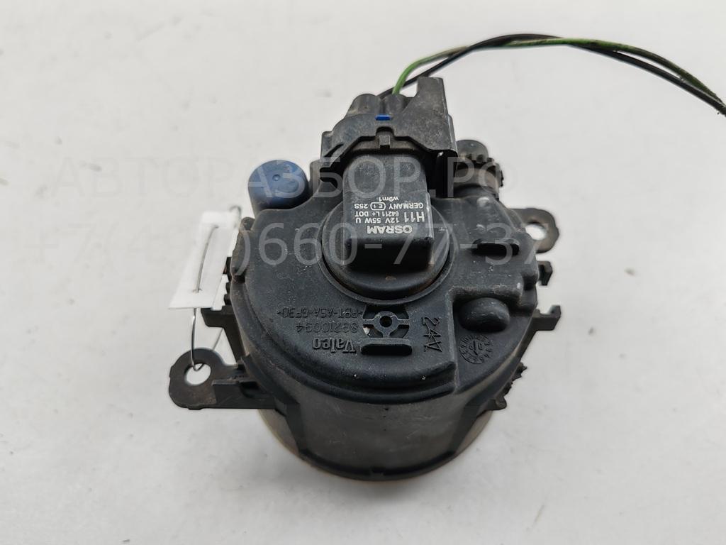 Фара противотуманная левая