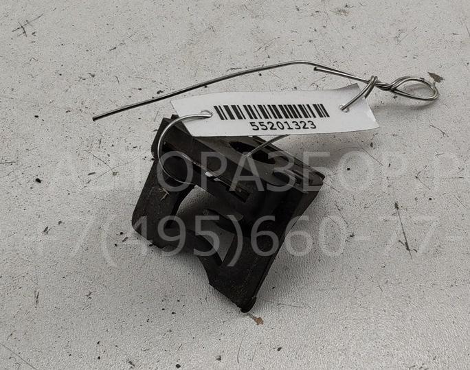 Крепеж фары