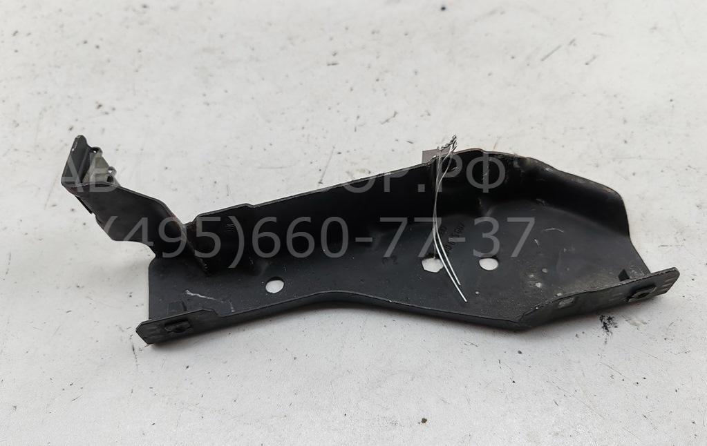 Крепеж фары