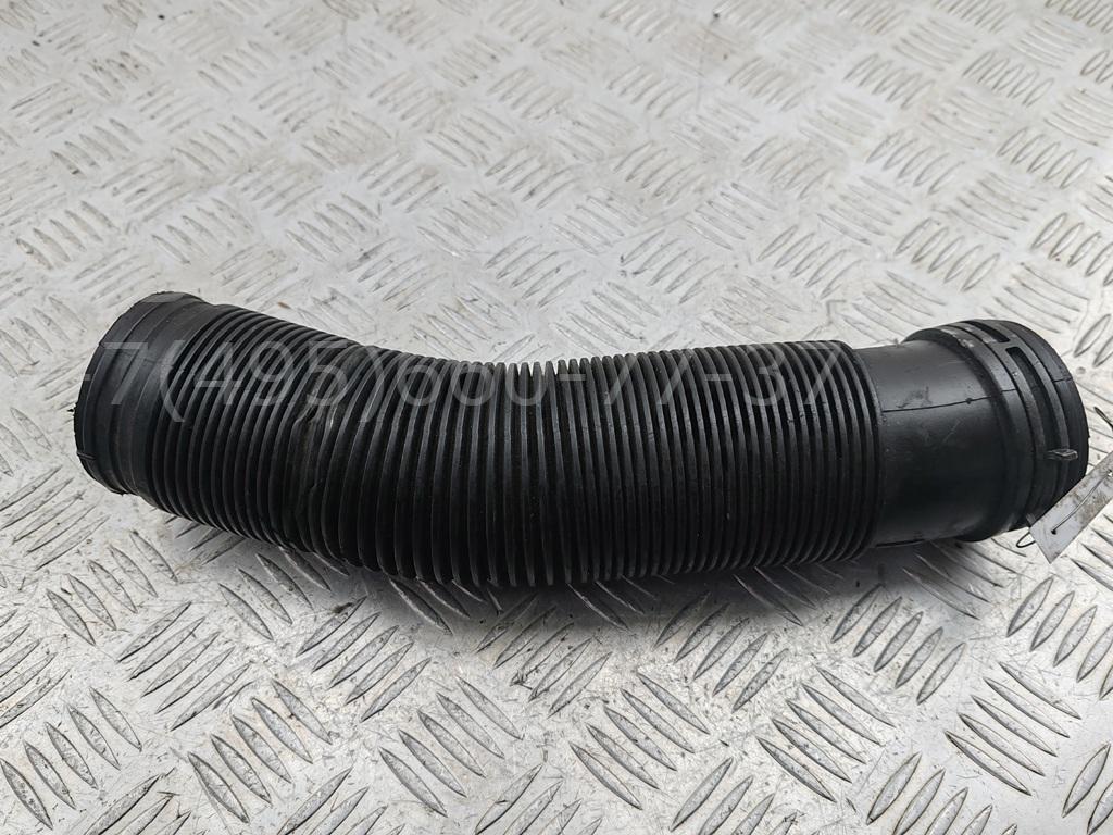 Патрубок воздушного фильтра