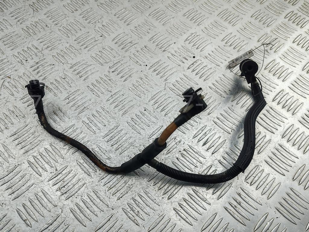 Трубка топливная