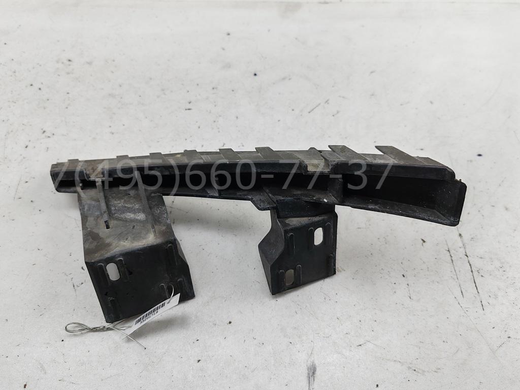 Кронштейн переднего бампера правый