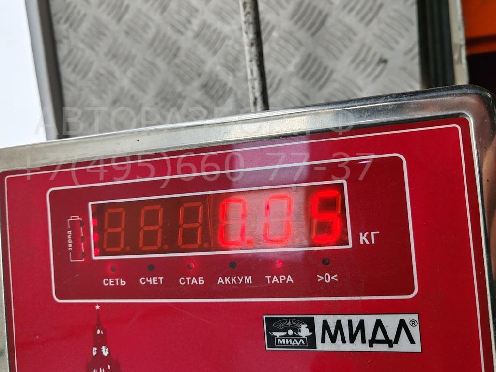 Отражатель передний правый у фары