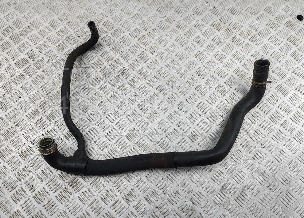 Патрубок радиатора